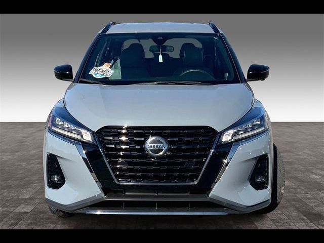 2021 Nissan Kicks SR