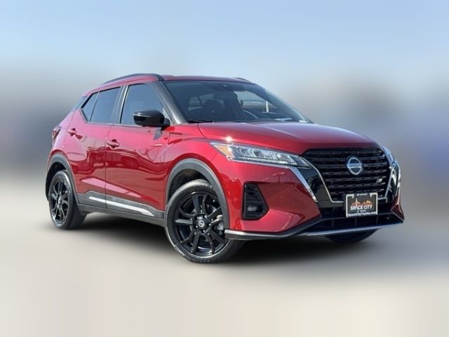 2021 Nissan Kicks SR