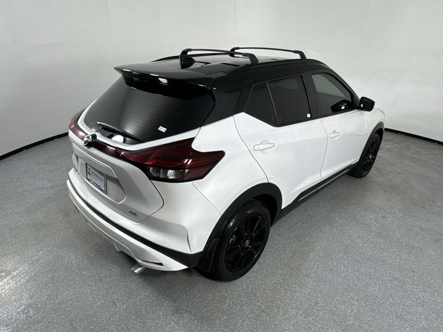 2021 Nissan Kicks SR