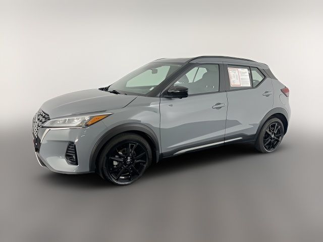 2021 Nissan Kicks SR