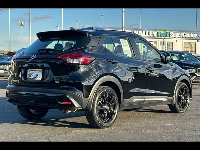 2021 Nissan Kicks SR