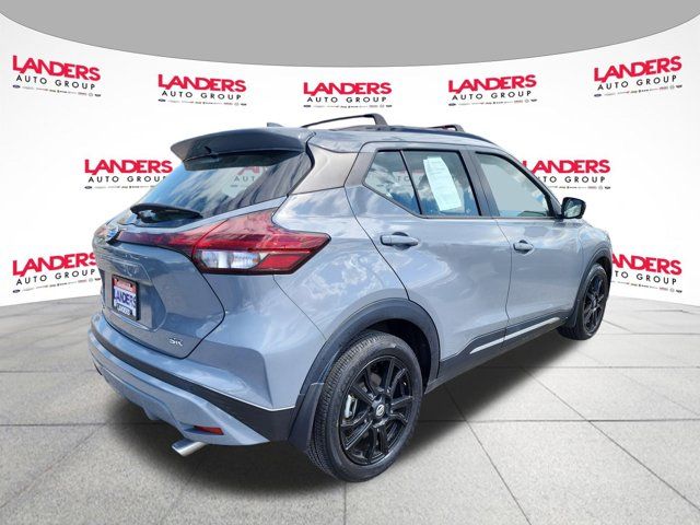 2021 Nissan Kicks SR