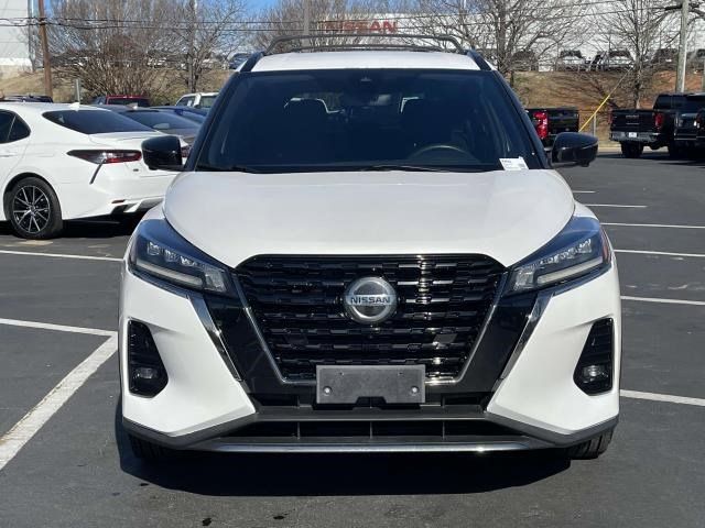 2021 Nissan Kicks SR