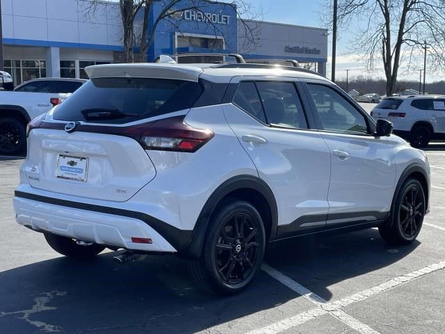 2021 Nissan Kicks SR