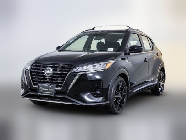 2021 Nissan Kicks SR