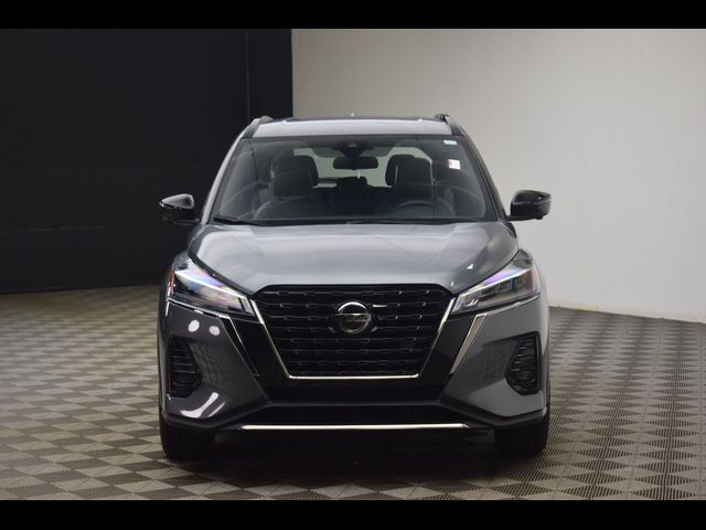2021 Nissan Kicks SR