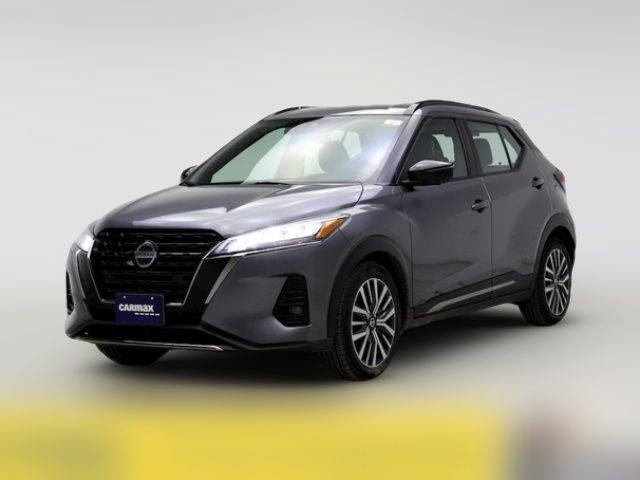 2021 Nissan Kicks SR