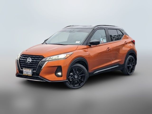 2021 Nissan Kicks SR