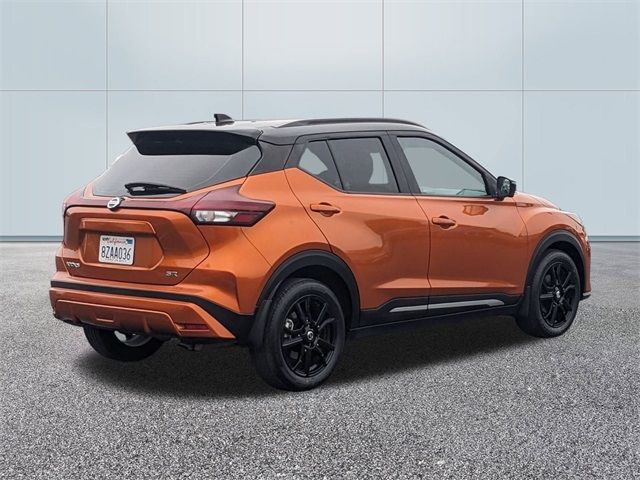 2021 Nissan Kicks SR