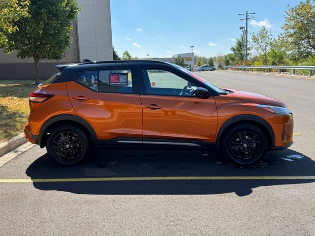 2021 Nissan Kicks SR