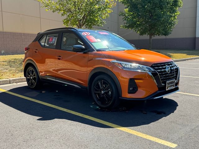 2021 Nissan Kicks SR