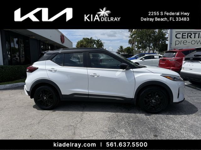2021 Nissan Kicks SR