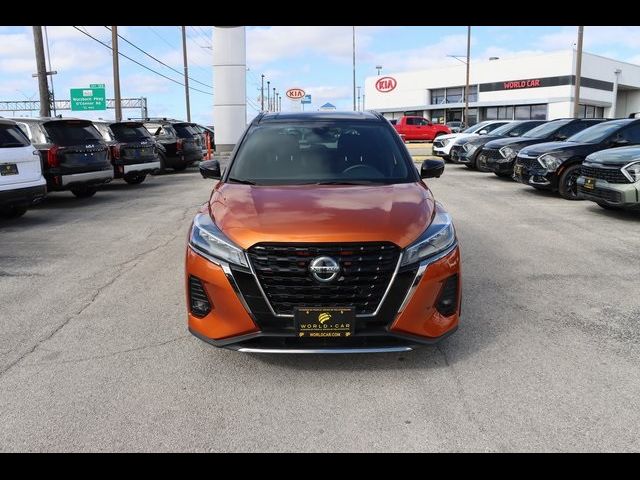 2021 Nissan Kicks SR