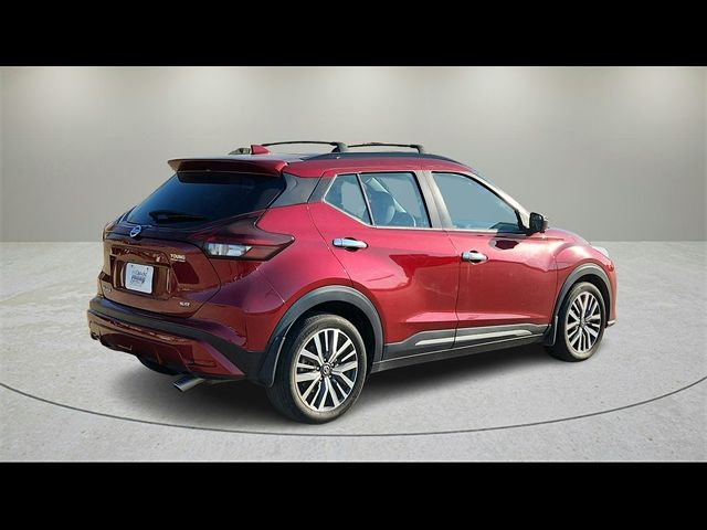 2021 Nissan Kicks SR