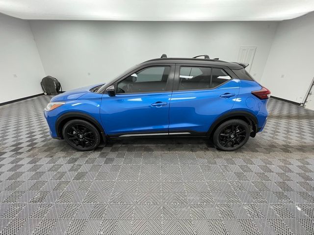 2021 Nissan Kicks SR