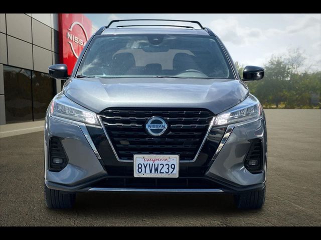 2021 Nissan Kicks SR