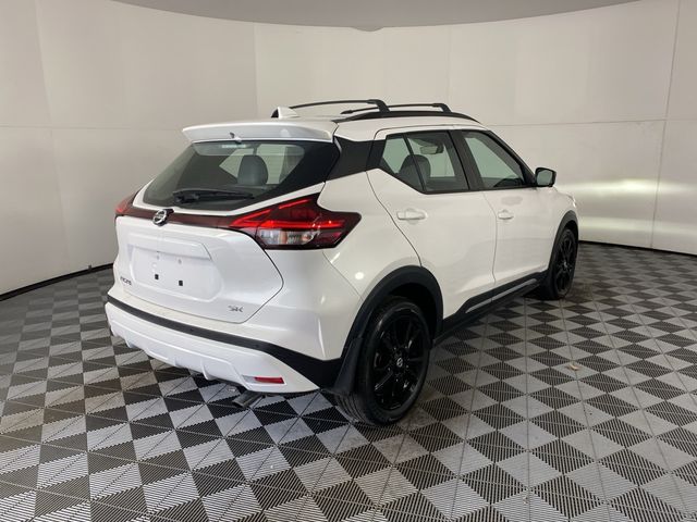 2021 Nissan Kicks SR