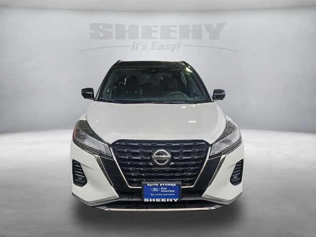 2021 Nissan Kicks SR