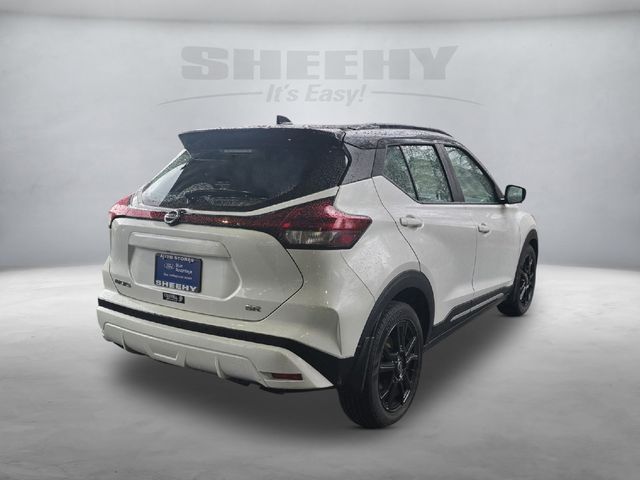 2021 Nissan Kicks SR