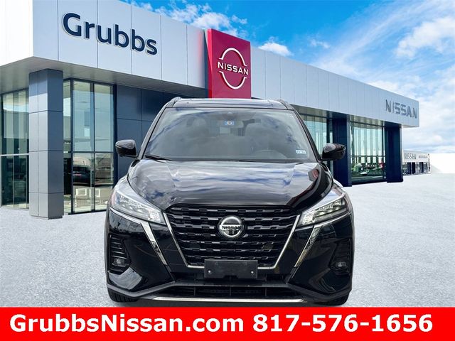 2021 Nissan Kicks SR