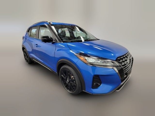 2021 Nissan Kicks SR