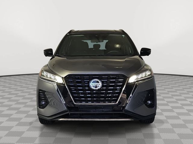 2021 Nissan Kicks SR