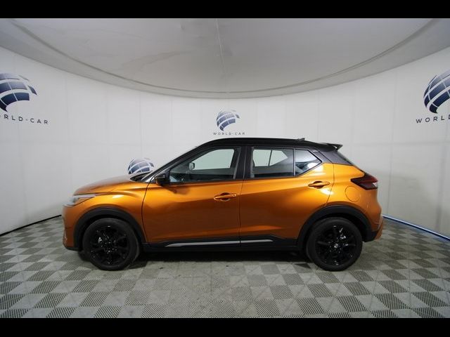 2021 Nissan Kicks SR