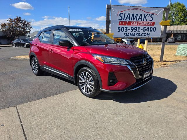 2021 Nissan Kicks SR