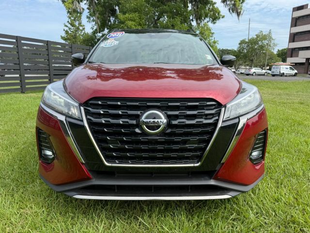 2021 Nissan Kicks SR