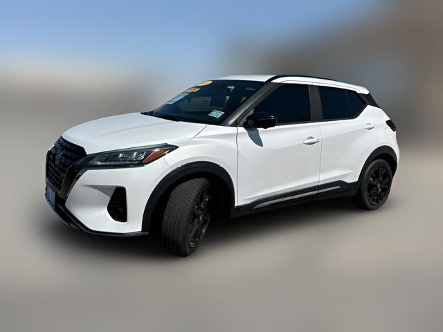2021 Nissan Kicks SR