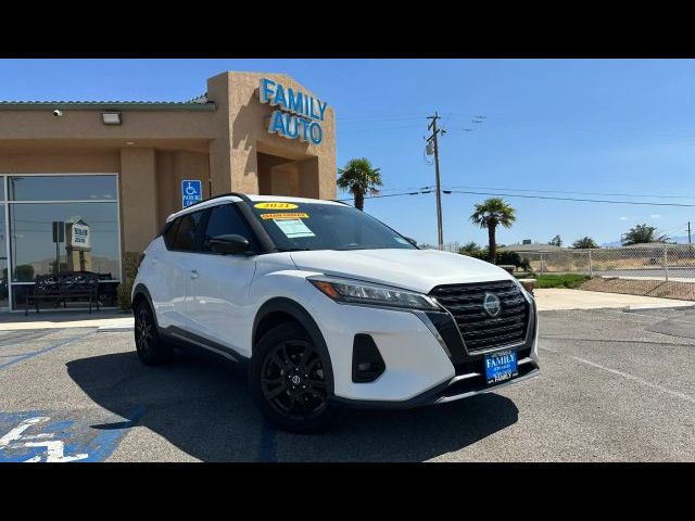 2021 Nissan Kicks SR