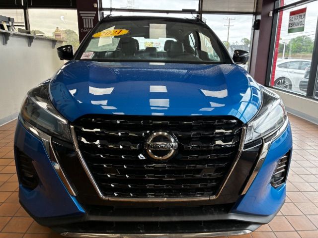 2021 Nissan Kicks SR