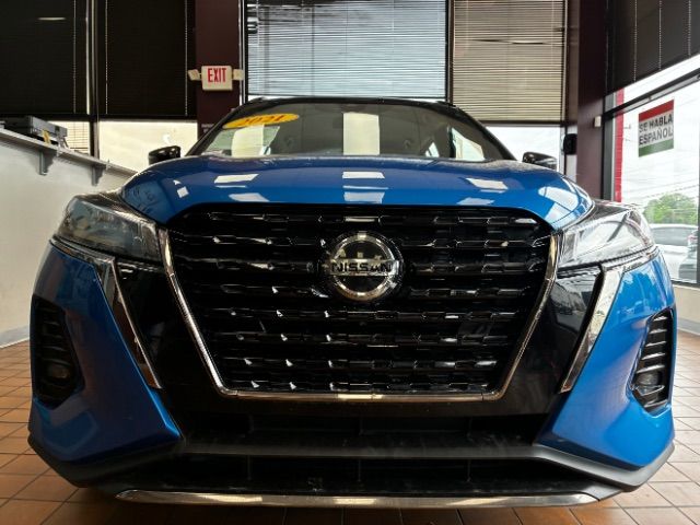 2021 Nissan Kicks SR