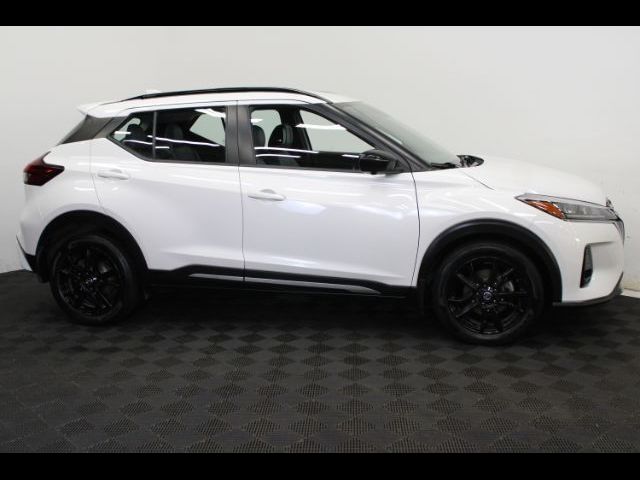 2021 Nissan Kicks SR