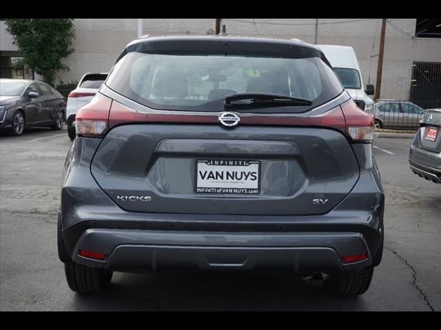 2021 Nissan Kicks SV