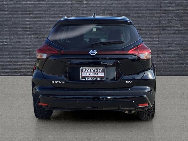 2021 Nissan Kicks SV