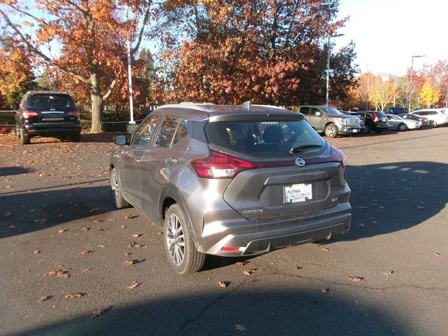 2021 Nissan Kicks SV