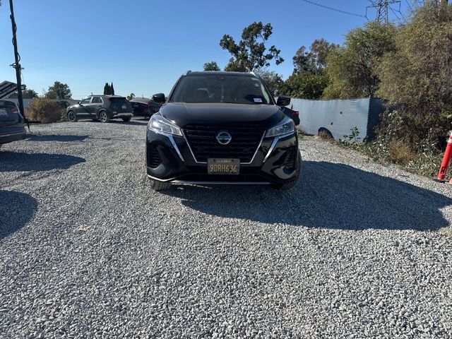 2021 Nissan Kicks SV