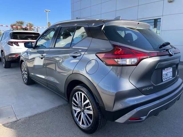 2021 Nissan Kicks SV