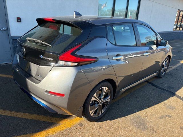 2021 Nissan Leaf SV