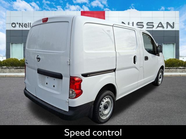 2021 Nissan NV200 S