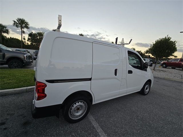 2021 Nissan NV200 S