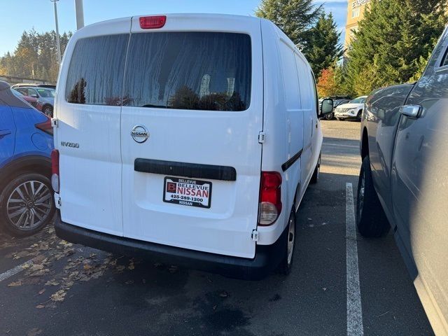 2021 Nissan NV200 S