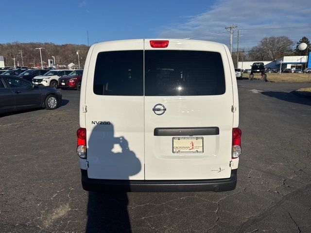 2021 Nissan NV200 S