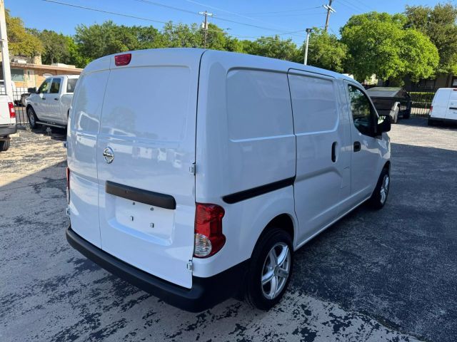 2021 Nissan NV200 S