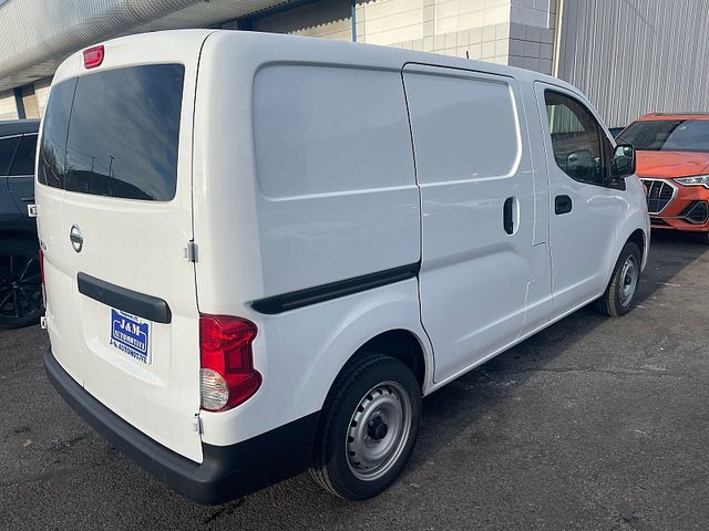 2021 Nissan NV200 S