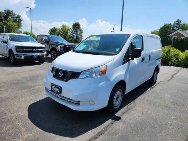 2021 Nissan NV200 S