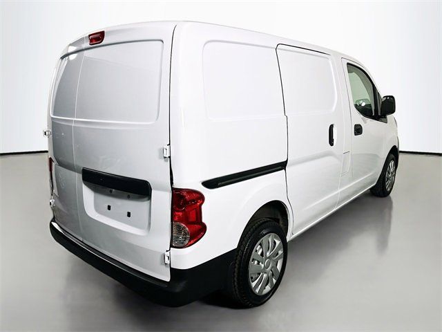 2021 Nissan NV200 S