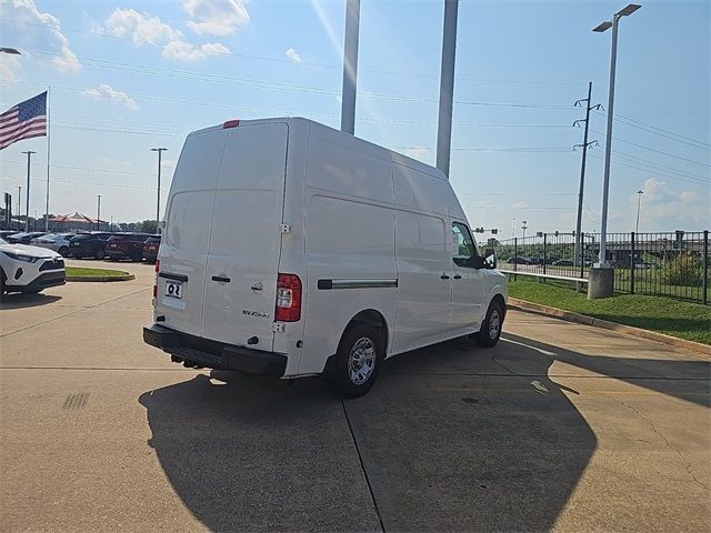 2021 Nissan NV SV