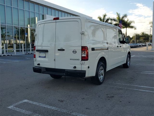 2021 Nissan NV SV